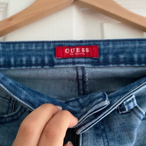 Guess Skinny Blue Jeans with Silver Trim - Picture 3 of 4